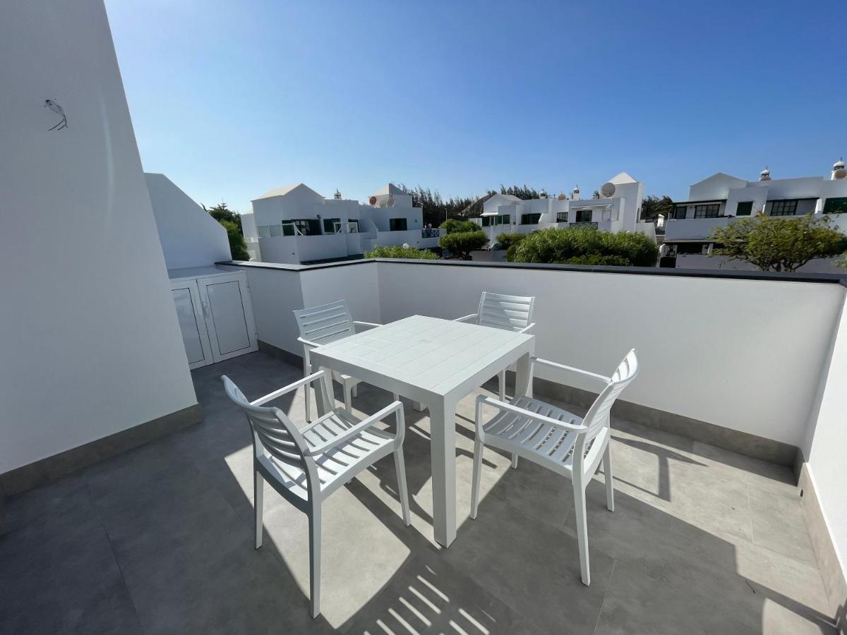 Izaro Apartamento Atico De Lujo Cerca De Playa Dorada Playa Blanca  Luaran gambar