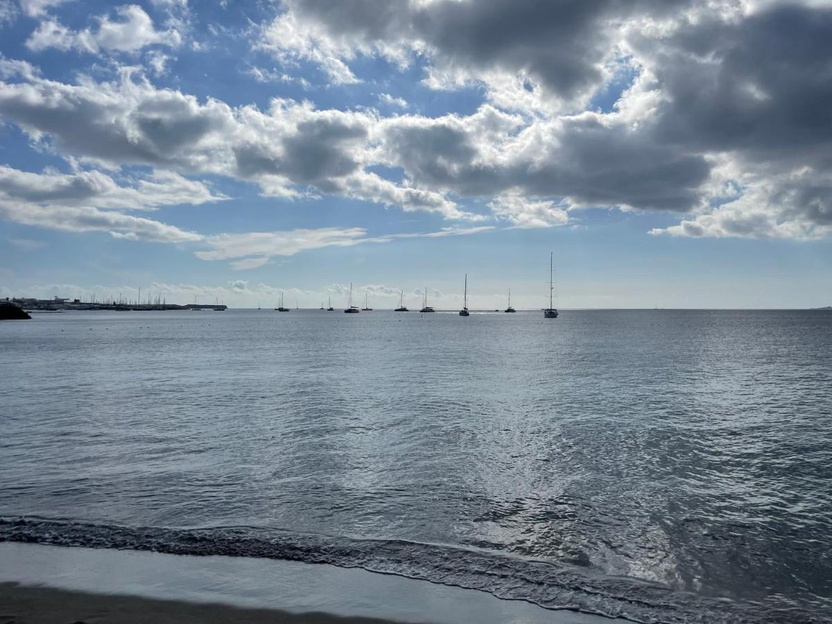 Izaro Apartamento Atico De Lujo Cerca De Playa Dorada Playa Blanca  Luaran gambar