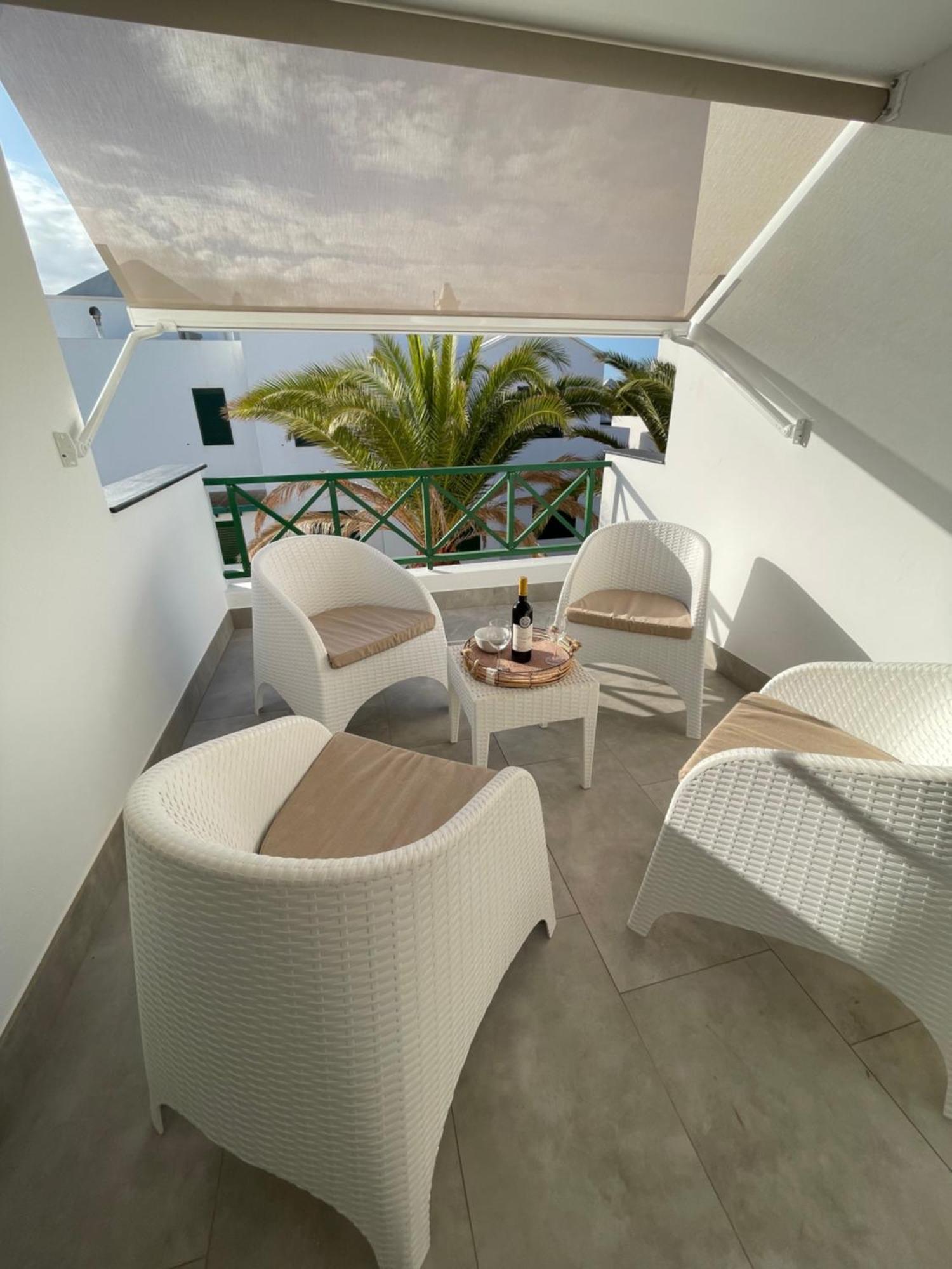 Izaro Apartamento Atico De Lujo Cerca De Playa Dorada Playa Blanca  Luaran gambar