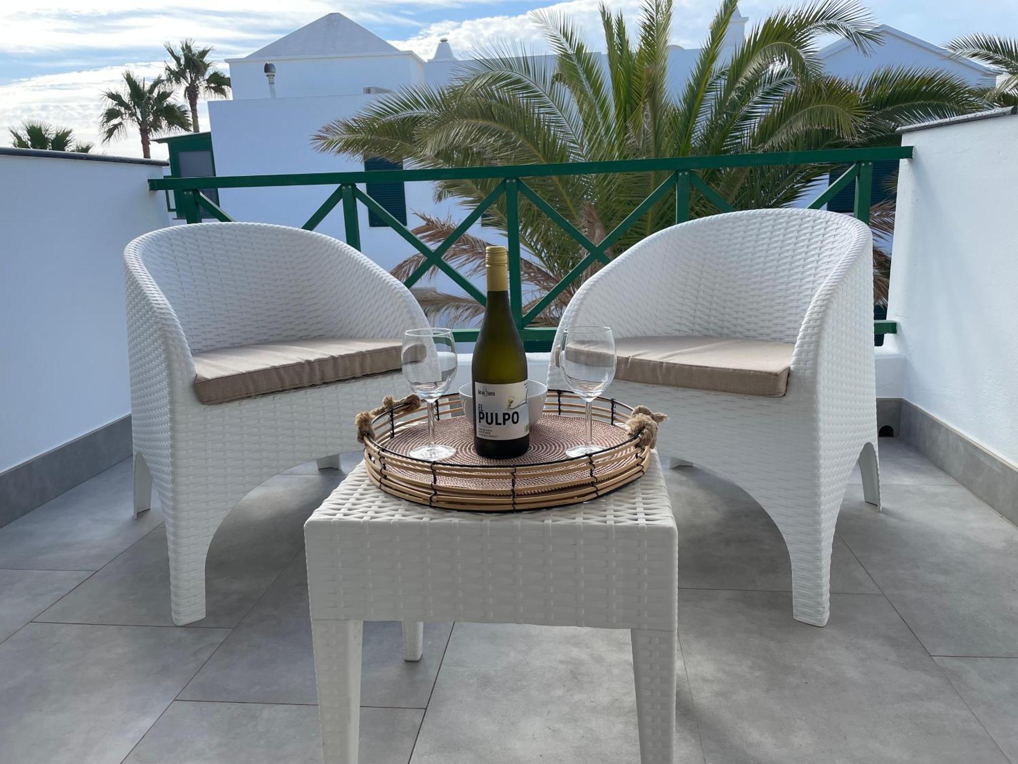 Izaro Apartamento Atico De Lujo Cerca De Playa Dorada Playa Blanca  Luaran gambar