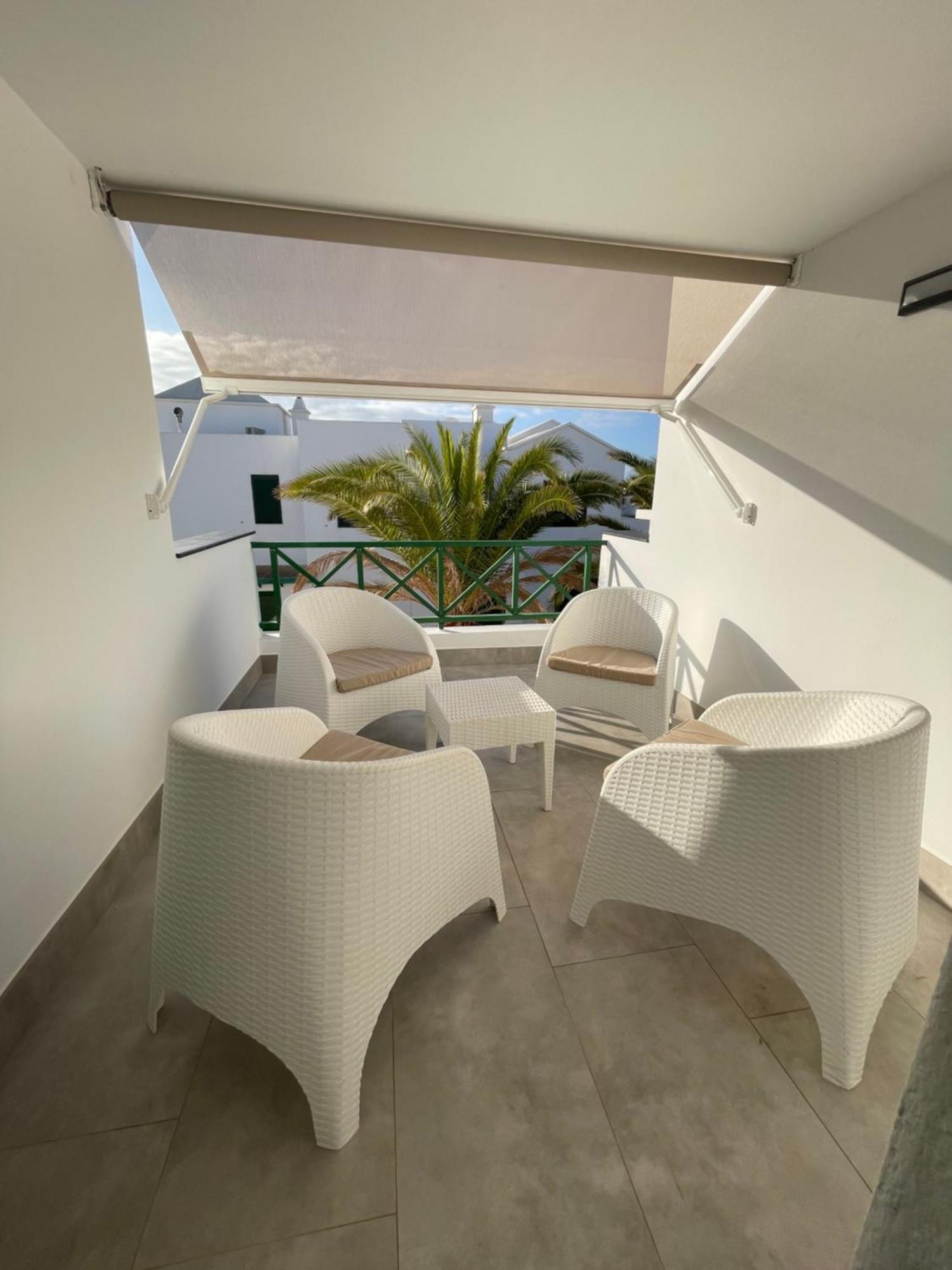 Izaro Apartamento Atico De Lujo Cerca De Playa Dorada Playa Blanca  Luaran gambar